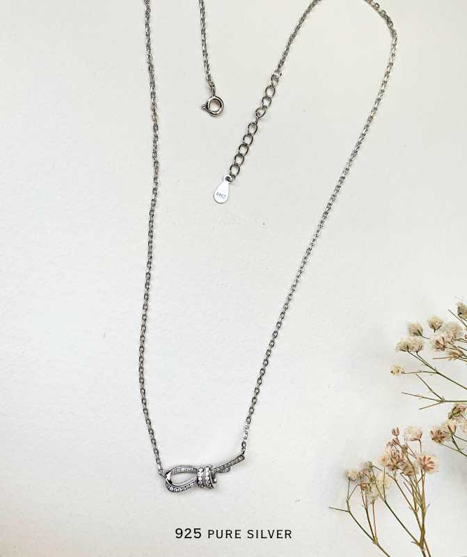 Knot pendant chain 3