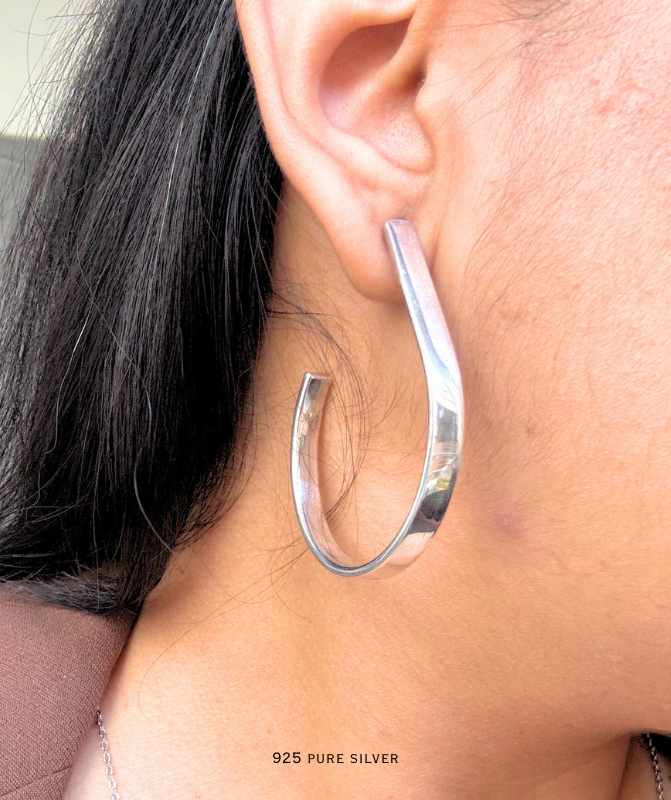 Zara J Hoop