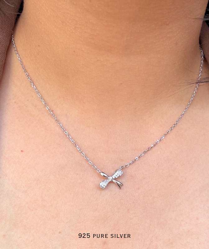 Knot pendant chain 1