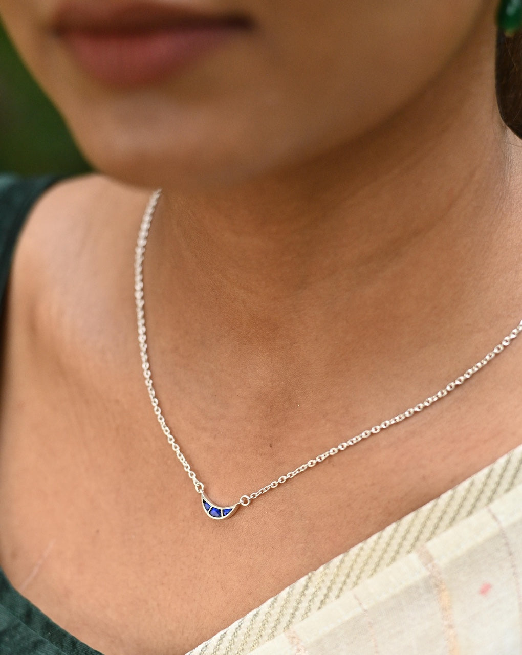 Mini Chand Blue Chain Pendant