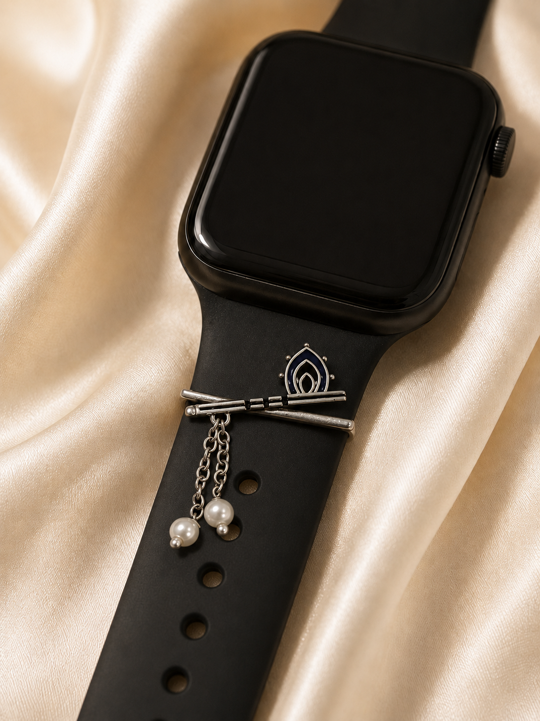 Bansuri Convertible Watch Charm Rakhi (Brass)