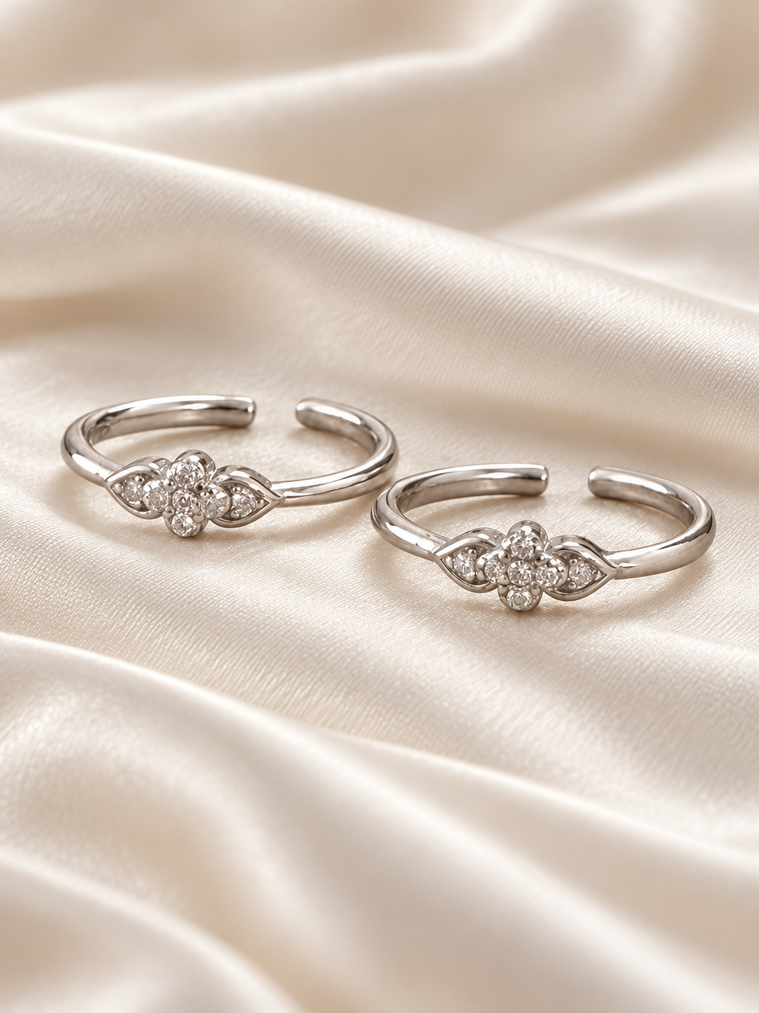 Zavya 925 Silver Cz Toe Ring