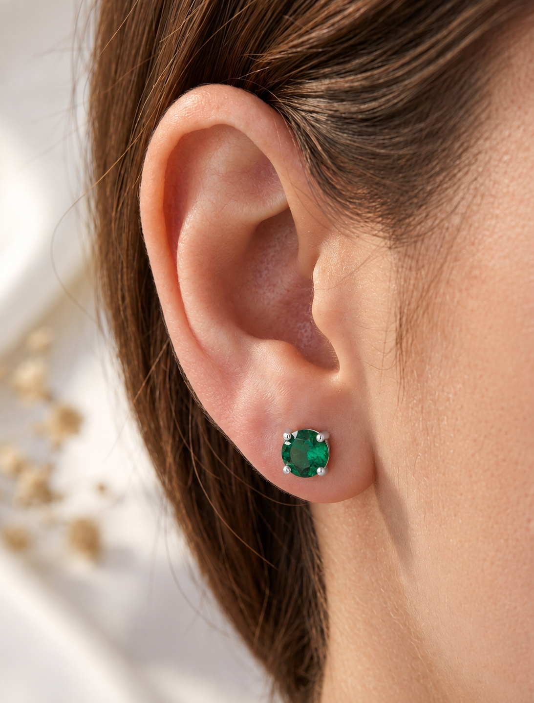 Sterling Silver Green Solitaire Earring
