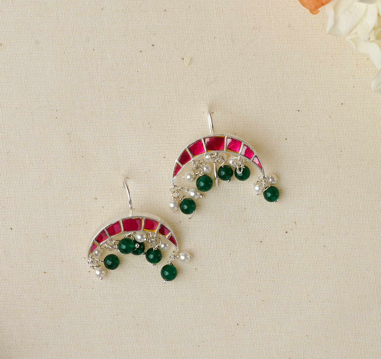 Gul hook earring
