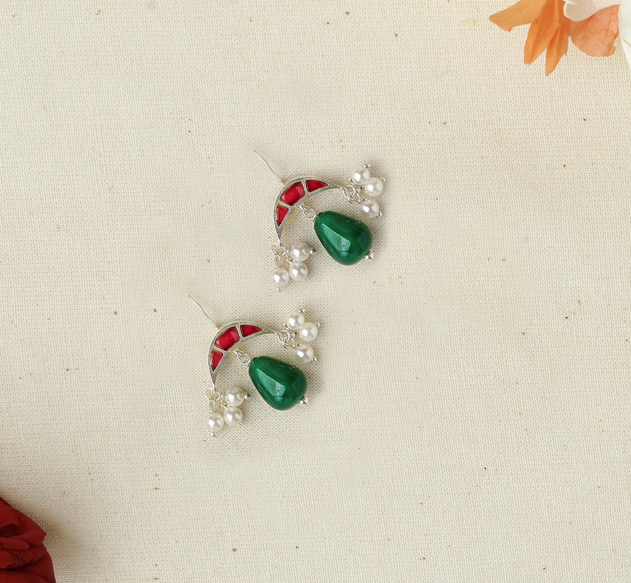 Laila in Red hook earring