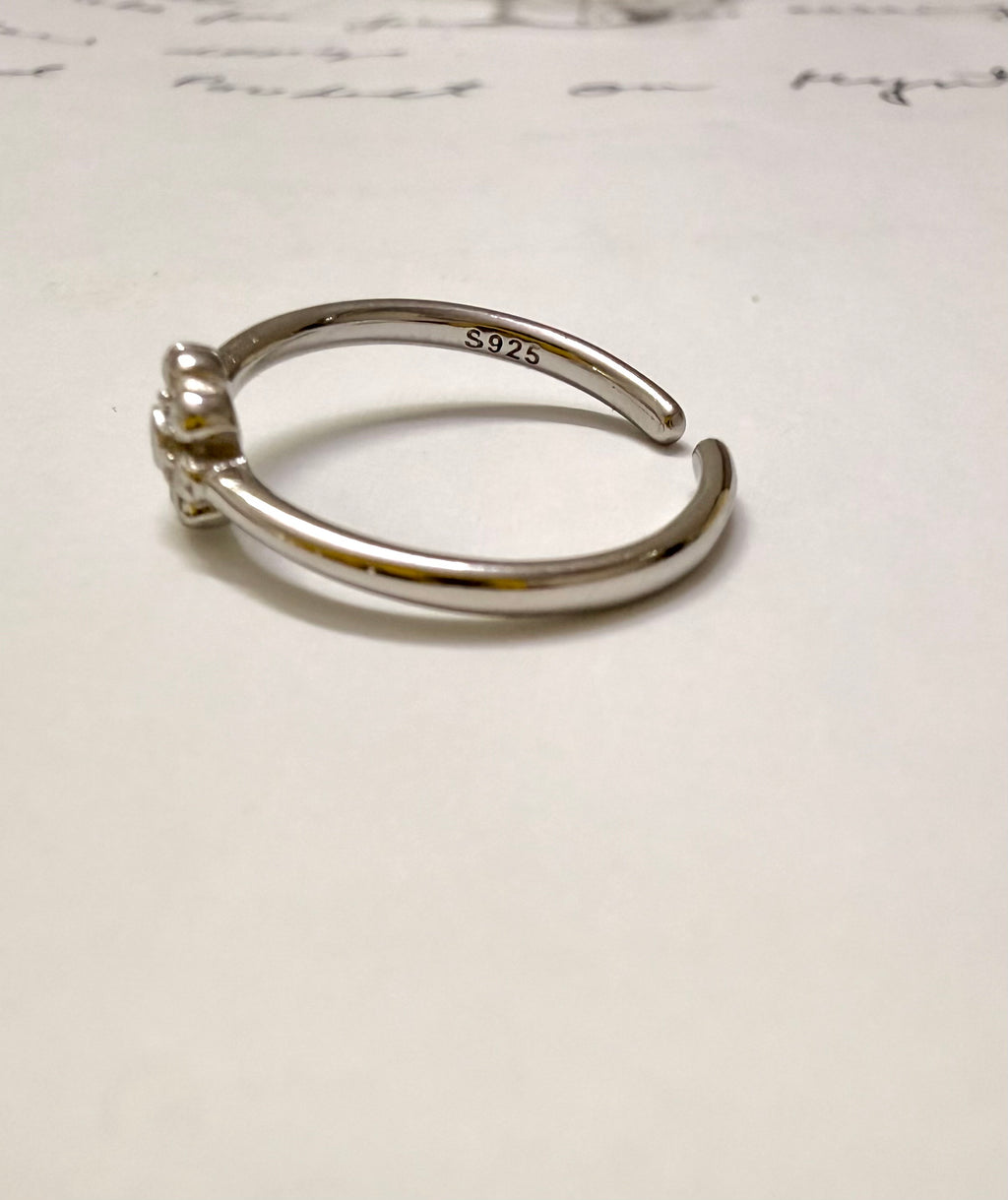 Zavya 925 Silver Cz Toe Ring