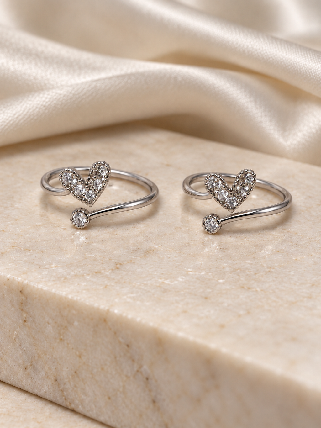 Heart 925 Pure Silver Toe Rings for Women with CZ Stones – Adjustable Bichiya Pair