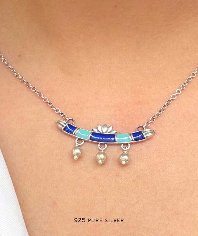 Sarovar chain pendant