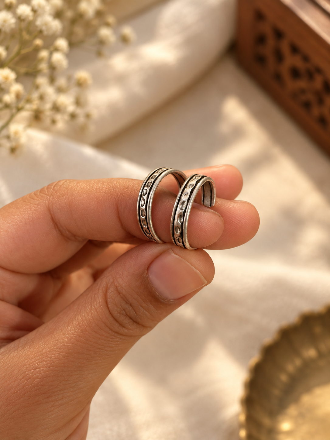Hammered Band Toe Ring in 925 Silver