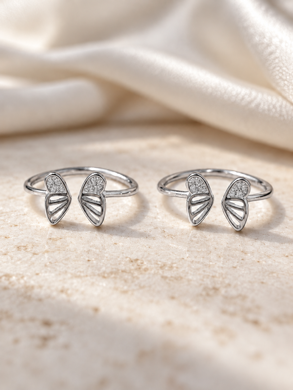 Wing 925 Pure Silver Toe Rings for Women with CZ Stones – Adjustable Bichiya Pair