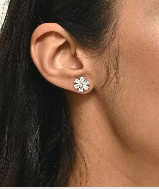 925 Silver Red Floral Periwinkle Stud
